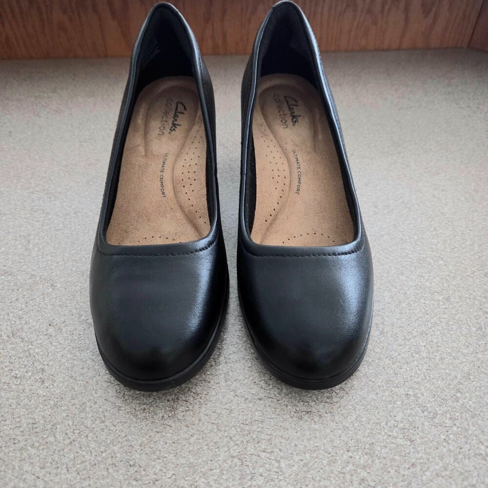 Clarks Collection Emily 2 Ruby Pumps in black - Picture 7 of 8